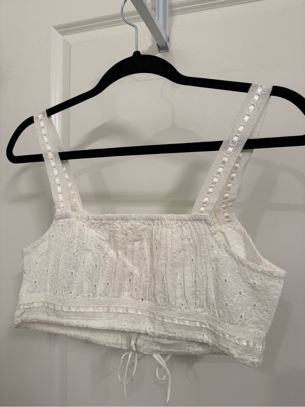 Aeropostale White Eyelet Button-Front Cropped Camisole - Picture 11 of 11